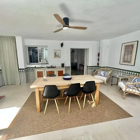 Feriehus Stylish Beachside House 50 M From The Sea !